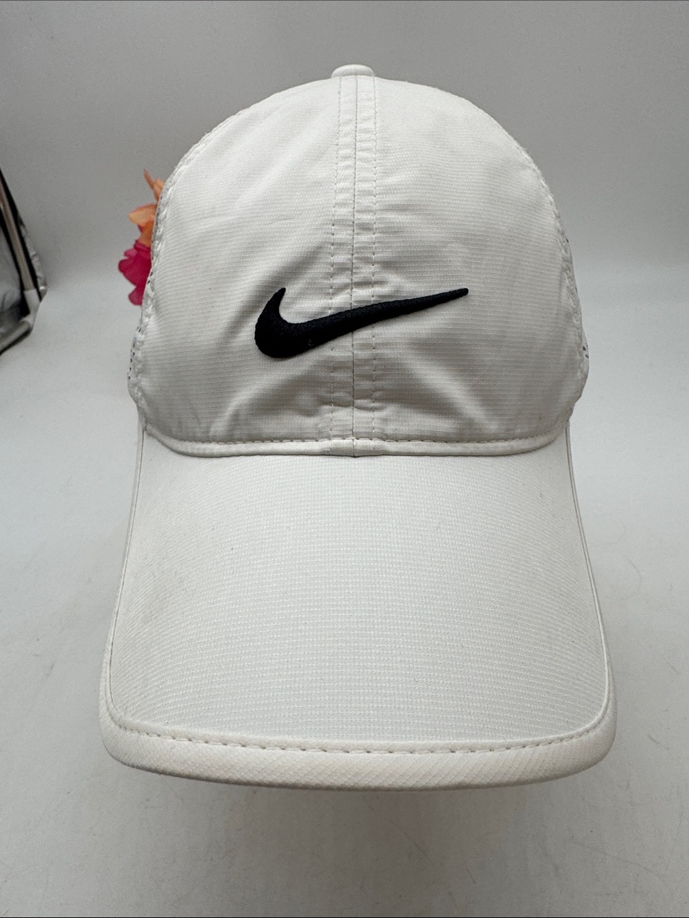 Nike Golf White Cap with Black Swoosh HT10277G